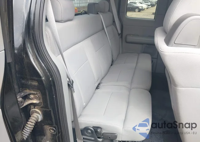 1FTRX02W05KE36721: 42288276