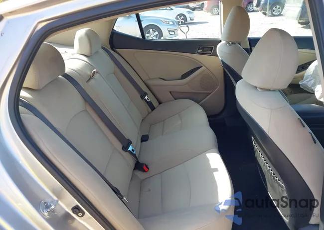 KNAGM4A75F5570168: 42288400