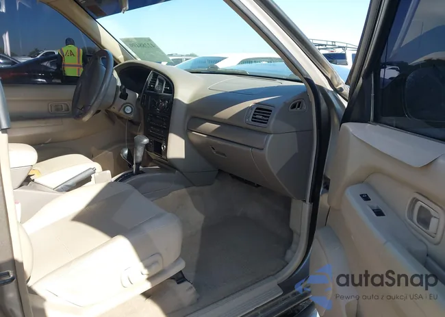 JN8DR07Y11W527311: 42288499