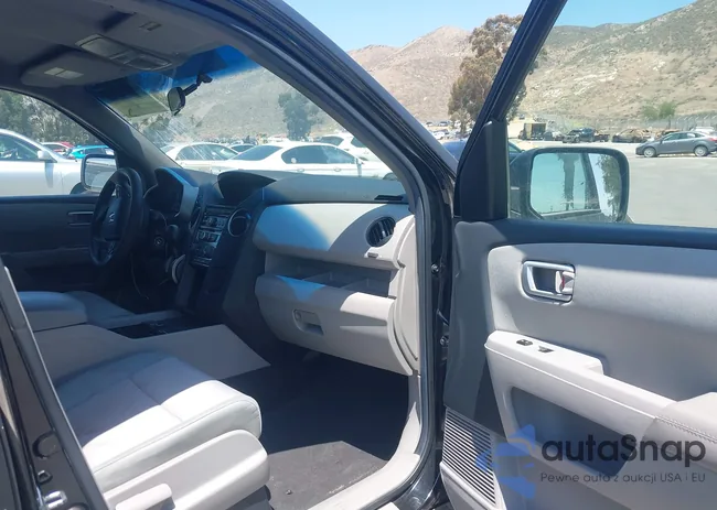 5FNYF3H49CB014821: 42288568