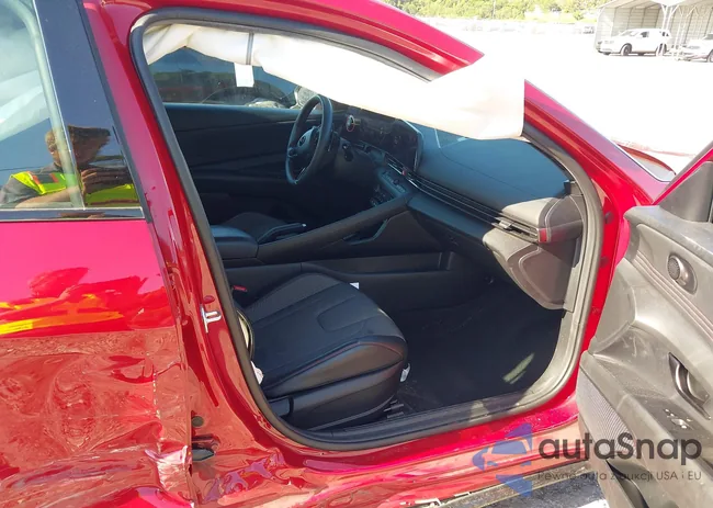 KMHLR4AF9PU496055: 42287816