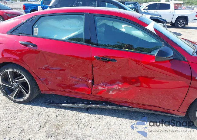 KMHLR4AF9PU496055: 42287816