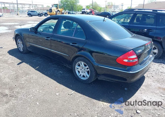 WDBUF82J75X166663: 42288107