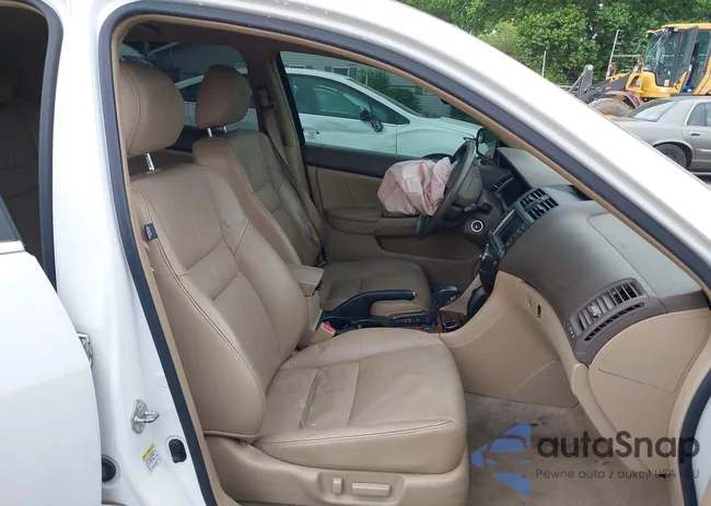 1HGCM66886A071999: 42288137