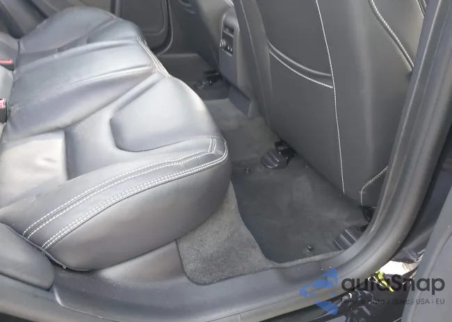 YV149MFM1F1353482: 42288193