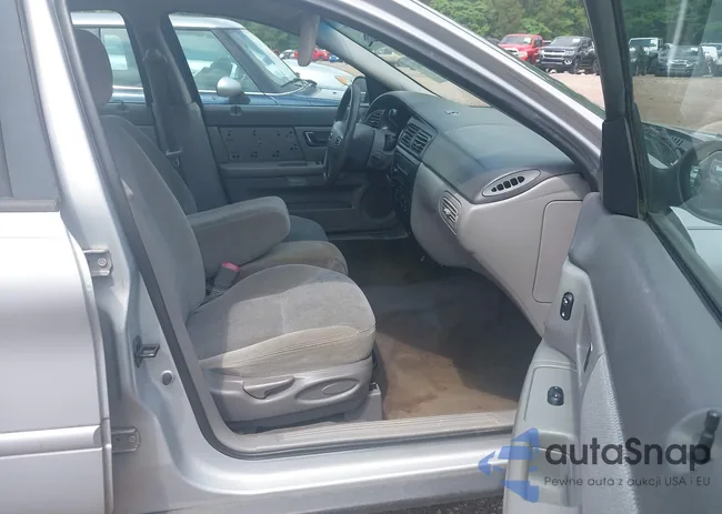 1FAFP55U82A253987: 42289302