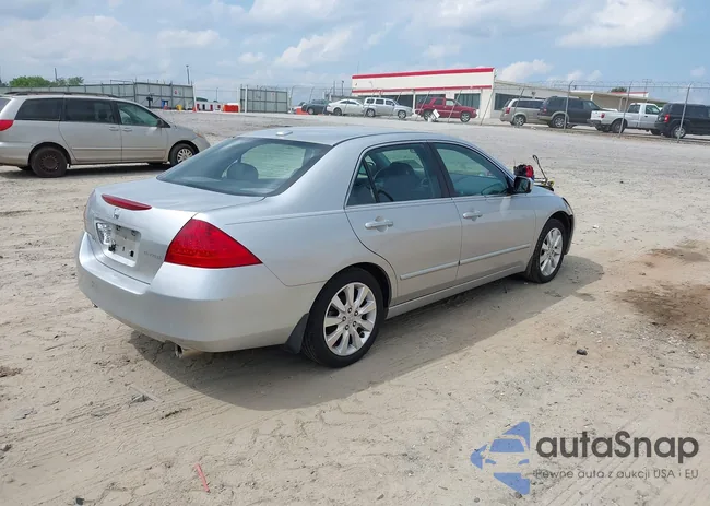 1HGCM66536A063170: 42289365