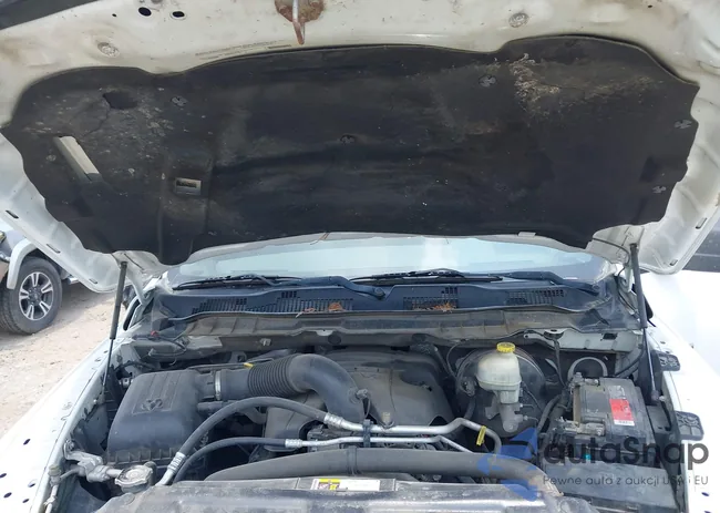 1C6RR6FT8ES366390: 42289392