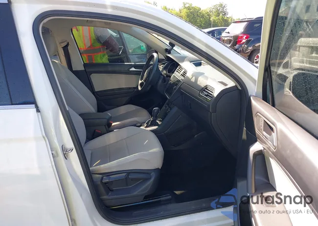 3VV2B7AX5LM062536: 42289398