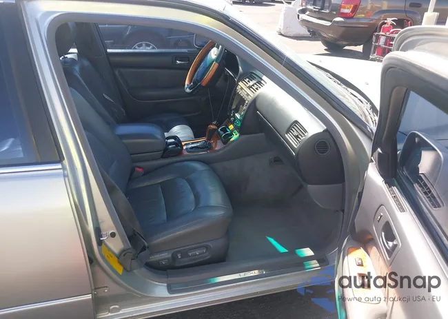 JT8BH28F4Y0179854: 42289412