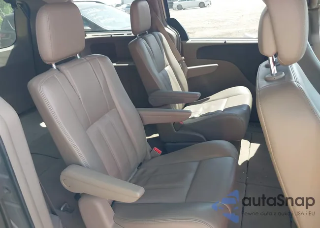 2C4RC1CG1ER107844: 42289512