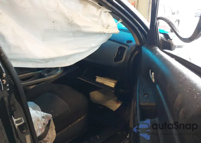 KNDPB3AC6G7827523: 42289539