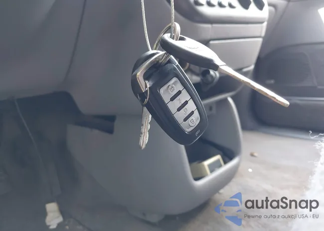 1B4GT44L4YB570744: 42289594