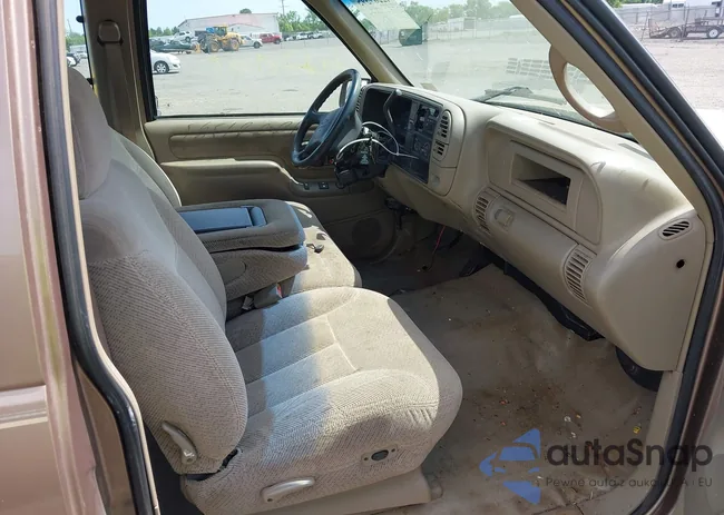 1GCGC29R8VE131366: 42289595