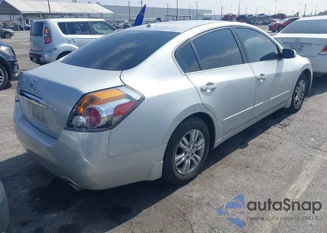 1N4AL2AP1BN482797: 42289657