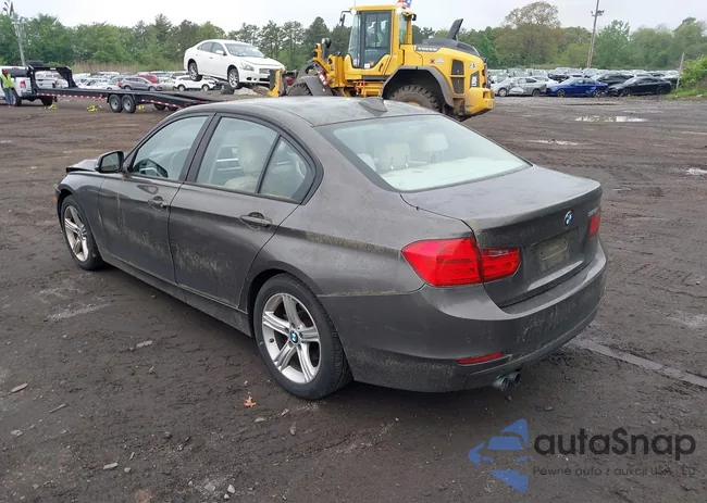 WBA3A5G53DNP24506: 42289668