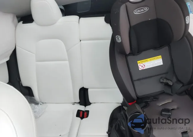 5YJYGAED8MF173496: 42289775