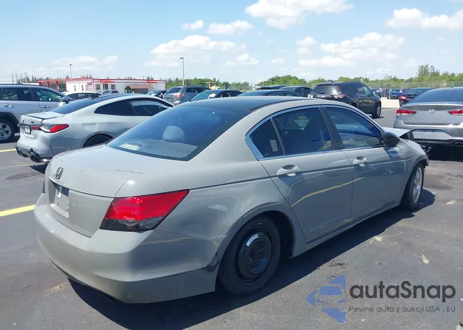 1HGCP2F32AA070330: 42288861