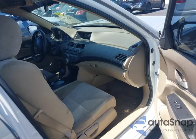 1HGCP2F32AA070330: 42288861