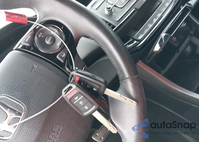 1HGCR2F64GA015830: 42288896