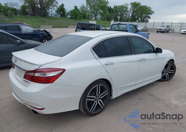 1HGCR2F64GA015830: 42288896