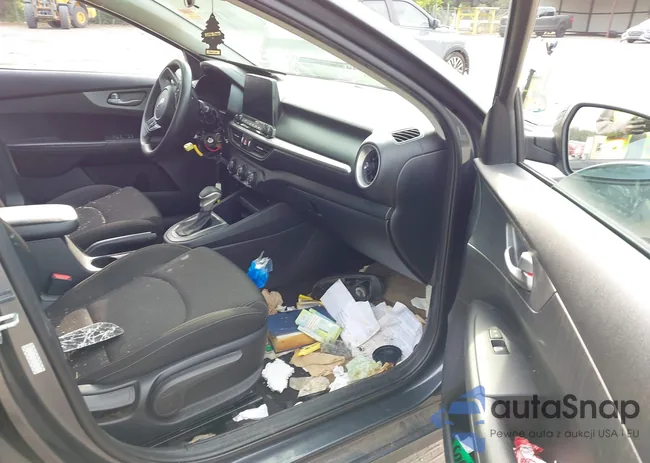 3KPF24AD9ME347076: 42289157