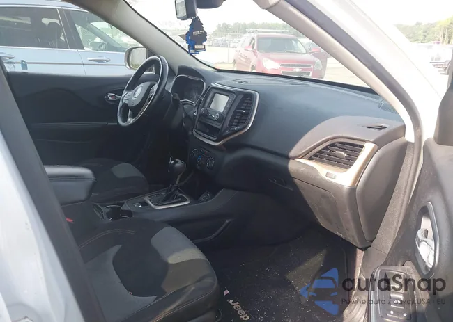 1C4PJLABXGW323881: 42289189