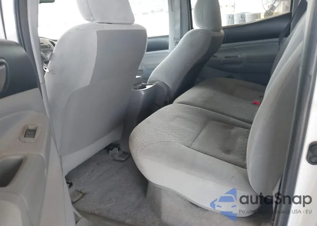 3TMJU4GN8BM111574: 42290215