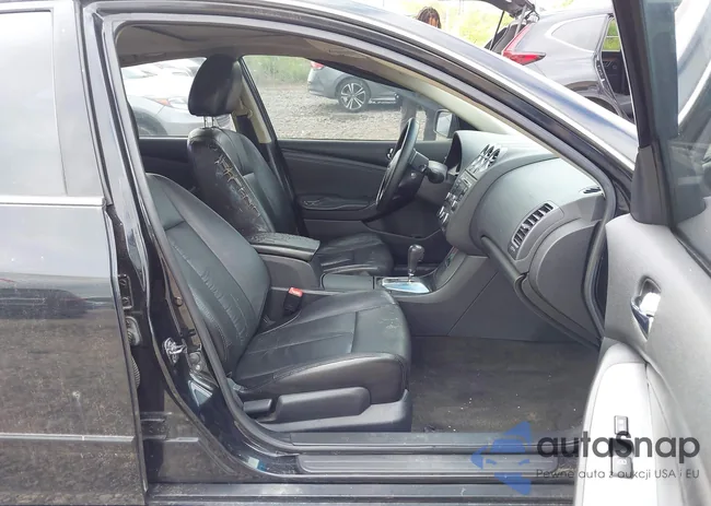 1N4AL2AP6AN473303: 42290322