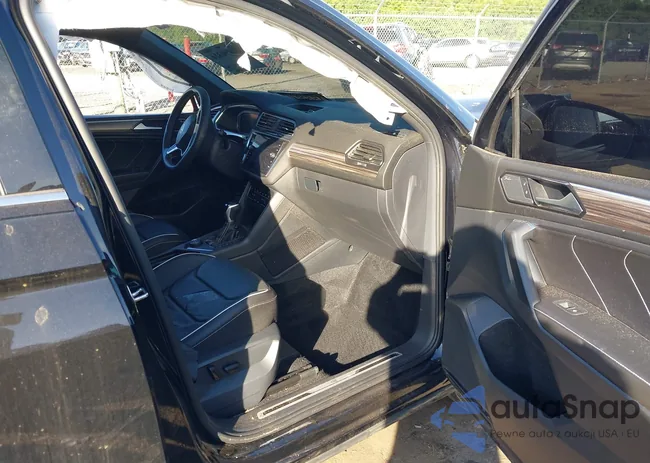 3VV4B7AX7PM035904: 42290324