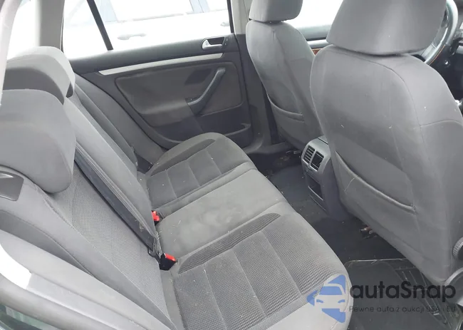 3VWMZ71K79M345646: 42290497