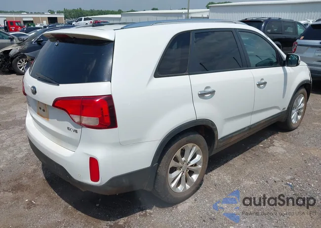 5XYKUDA79FG641764: 42290578