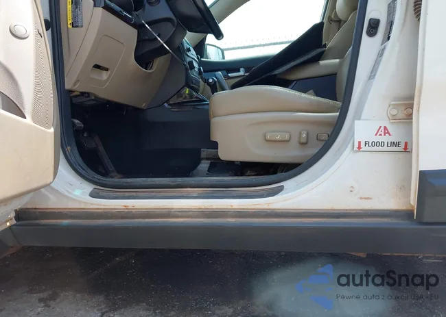 5XYKUDA79FG641764: 42290578