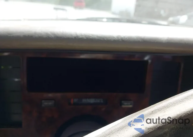 1G6DW52PXTR705592: 42290586