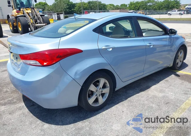 KMHDH4AE2BU099665: 42290757