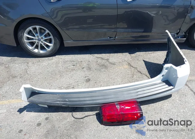 1GNSKHKC7HR325641: 42290768