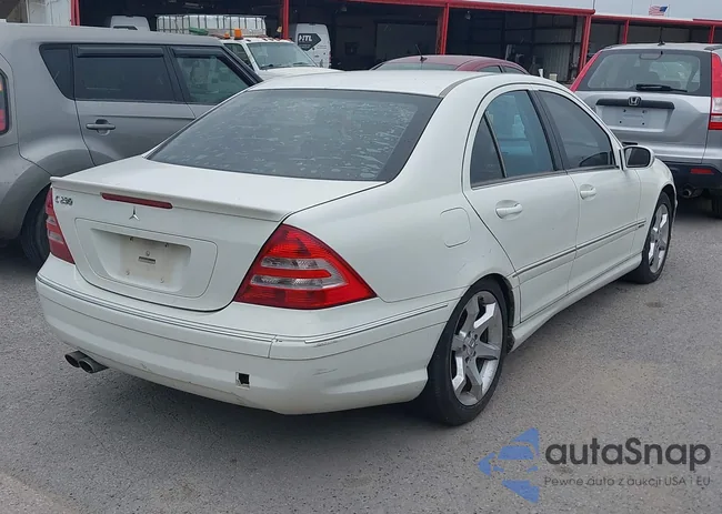 WDBRF52H07F934221: 42289822