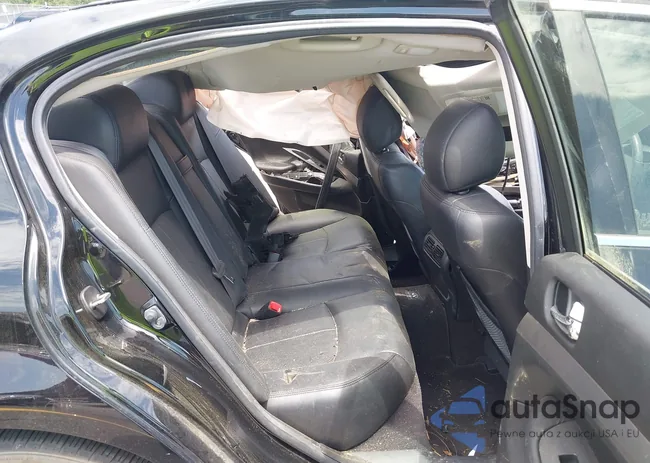 JN1CV6AP5CM622008: 42289846