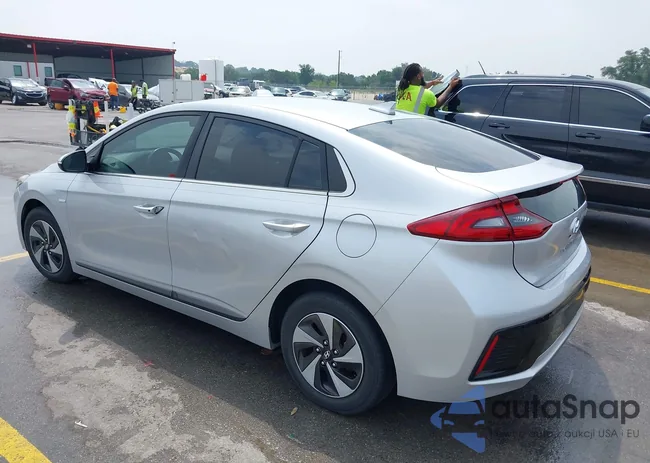 KMHC75LCXHU047211: 42289901