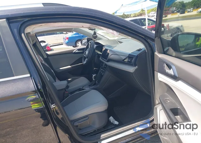 3VVEX7B20RM047467: 42290021