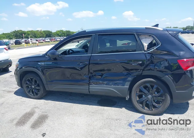 3VVEX7B20RM047467: 42290021