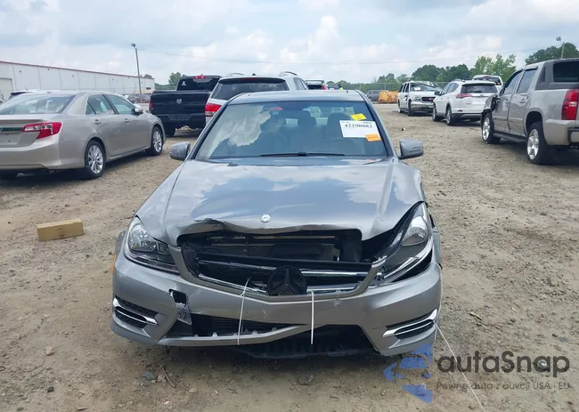 WDDGF4HB6EA942040: 42290082