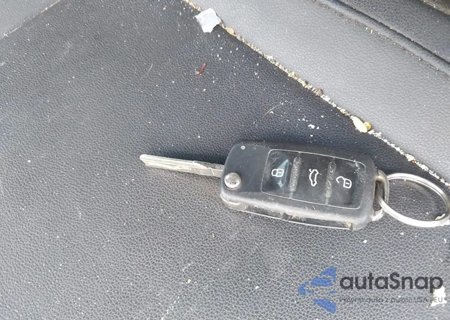 3VW7T7AT5EM813875: 42291215