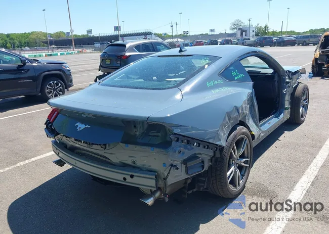 1FA6P8TH0R5149827: 42291351