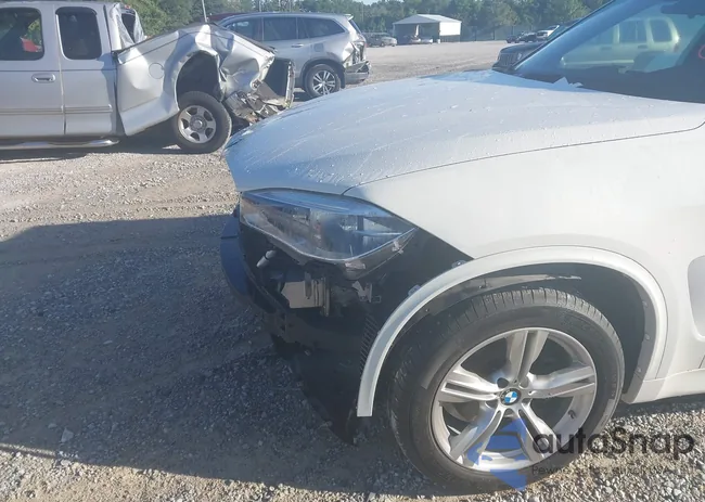 5UXKR0C5XF0P00041: 42291641