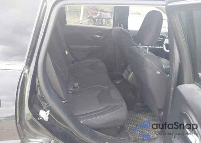 1C4PJMCS9GW105529: 42290938