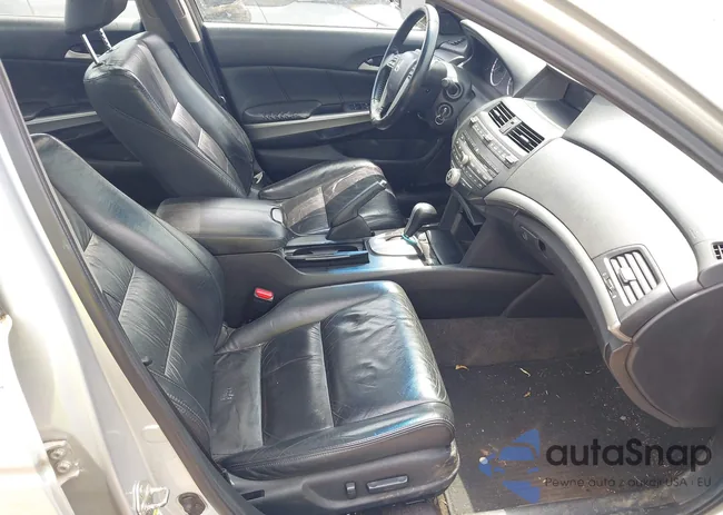 1HGCP36888A041555: 42291176