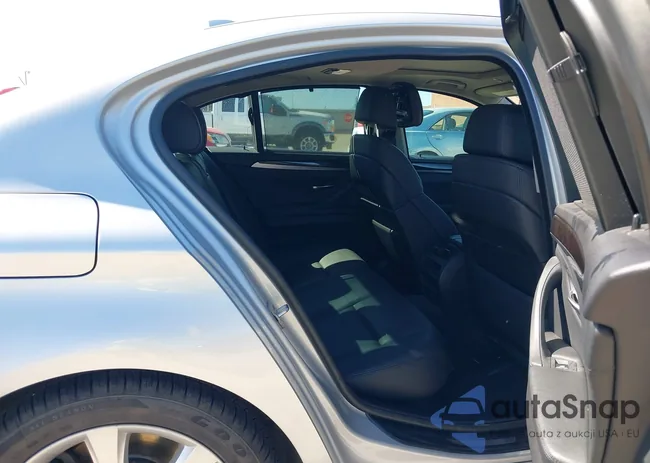 WBAFR9C50DD227180: 42292272