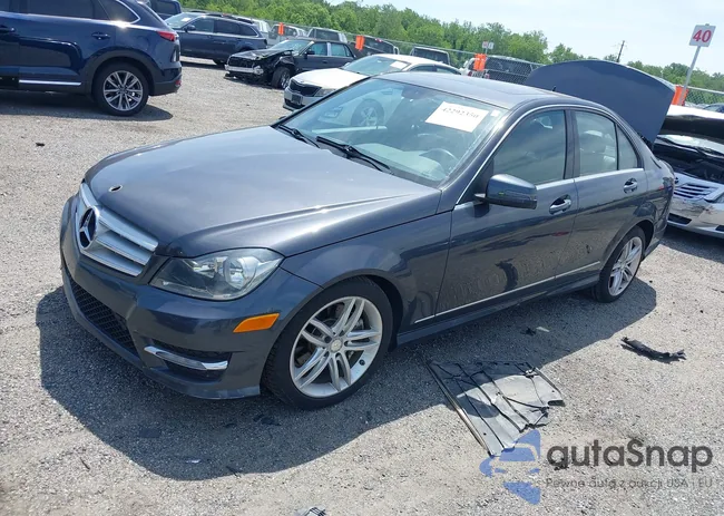 WDDGF8AB3DR247015: 42292350