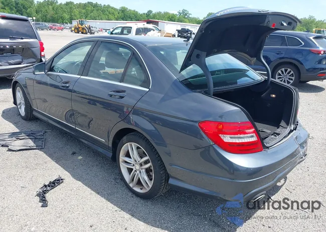 WDDGF8AB3DR247015: 42292350